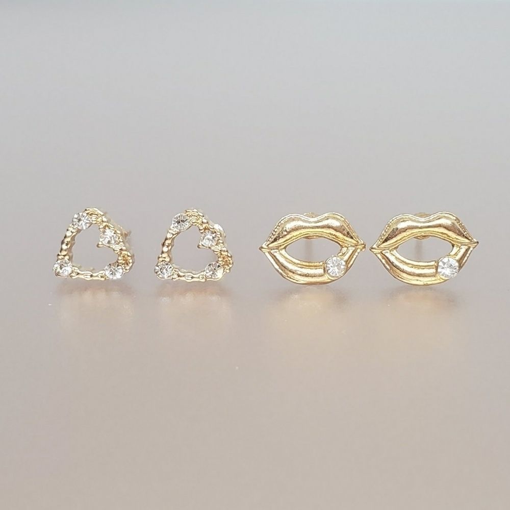 Hearts & Kisses Earrings Set